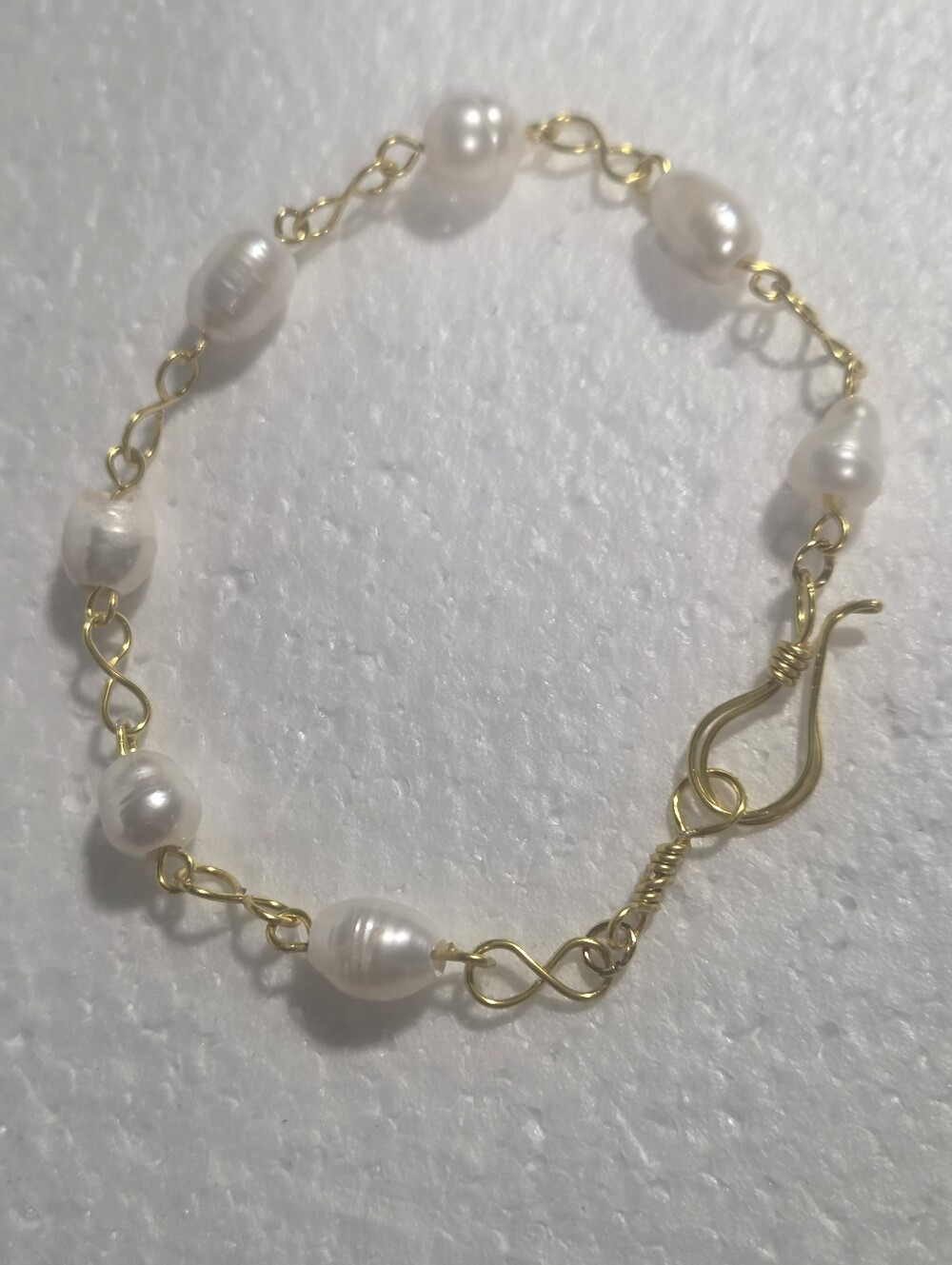 Handcrafted Freshwater Pearl and Gold Chain Bracelet - Natural White Pearls